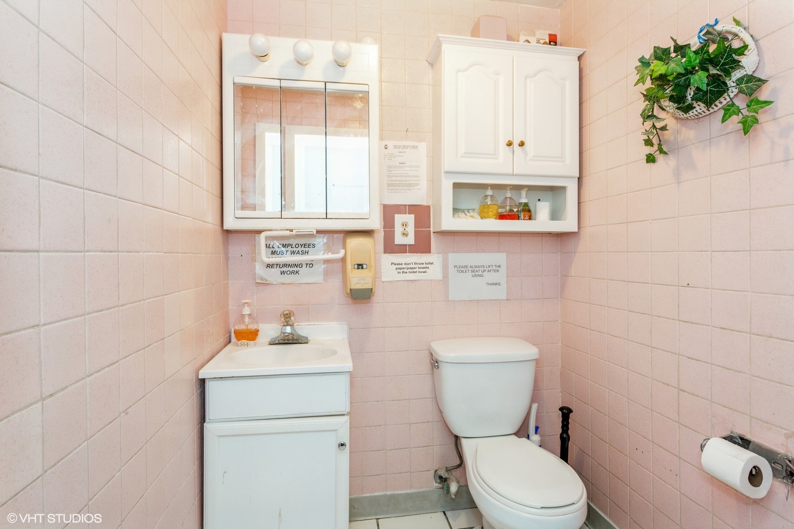 3901 Oakton St Property Photo 14