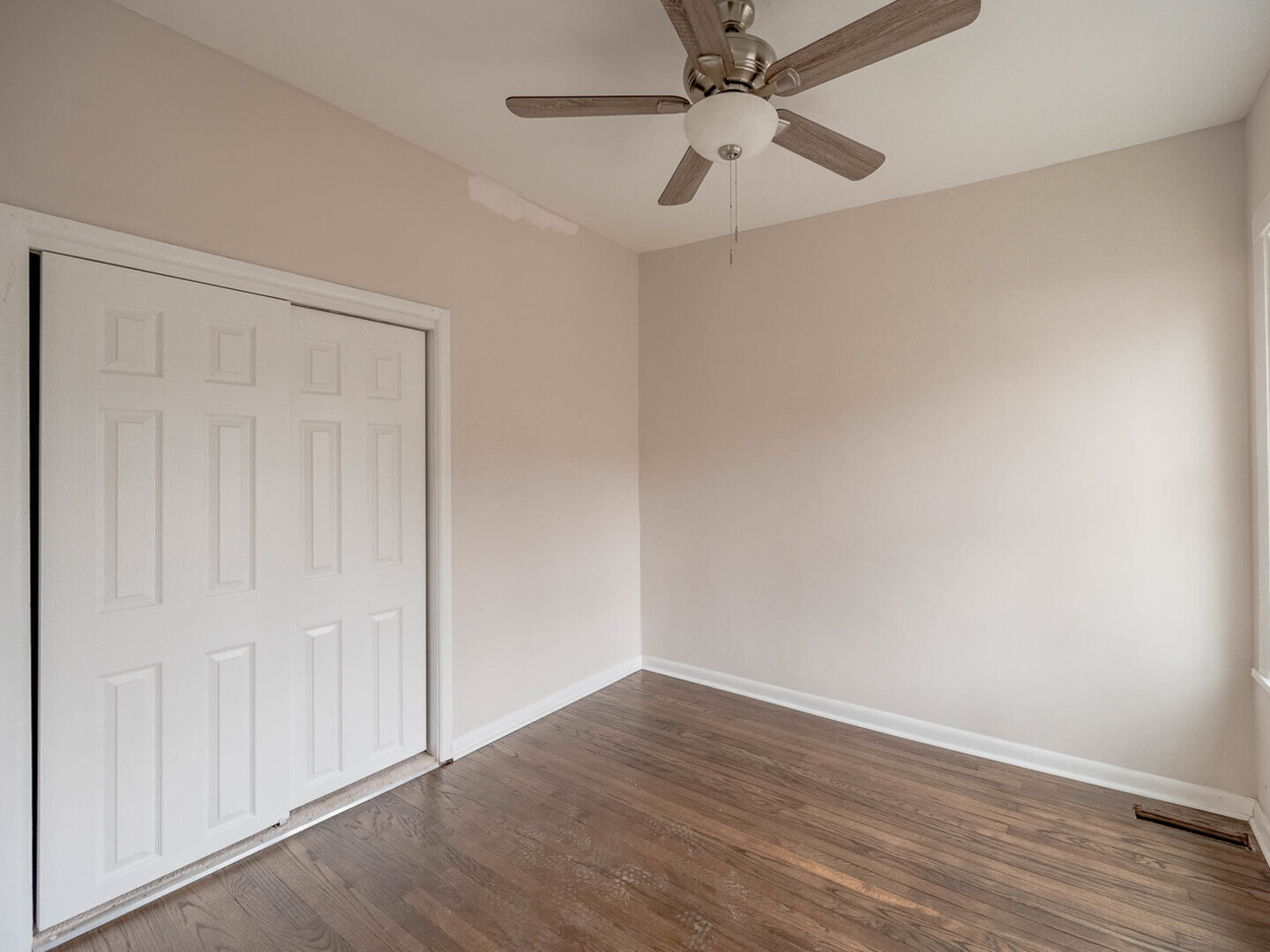 4253 W Augusta Boulevard Property Photo 10