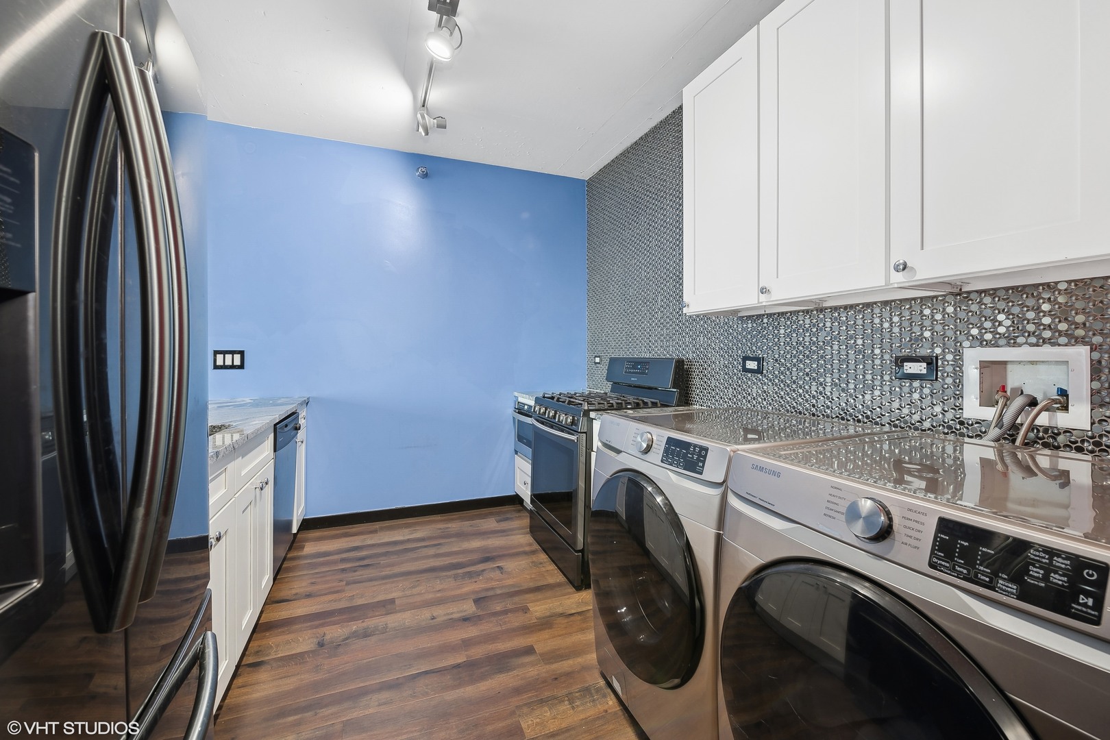 611 S Wells Street 2609 Property Photo 4