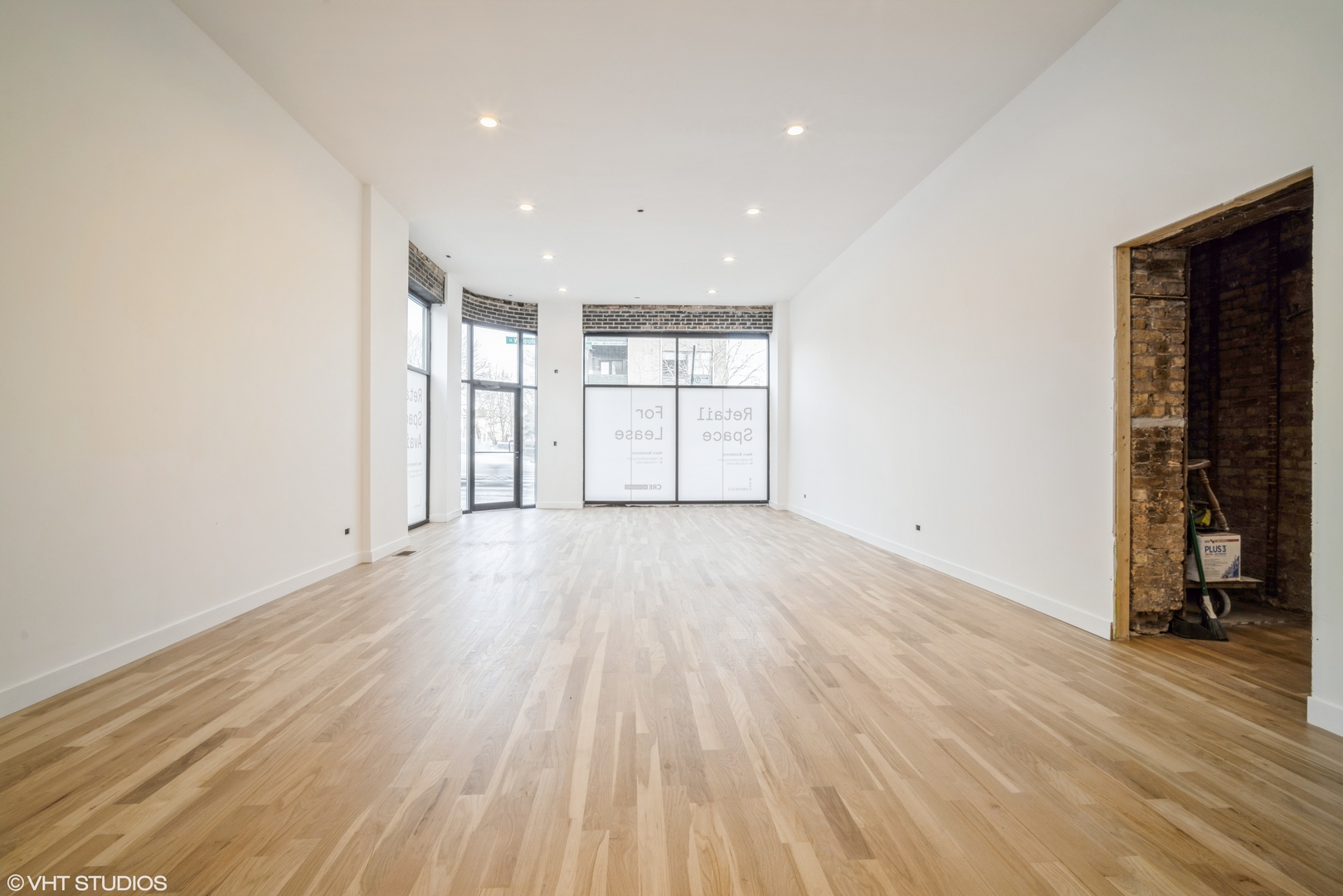 3025 W Irving Park Rd Property Photo 7