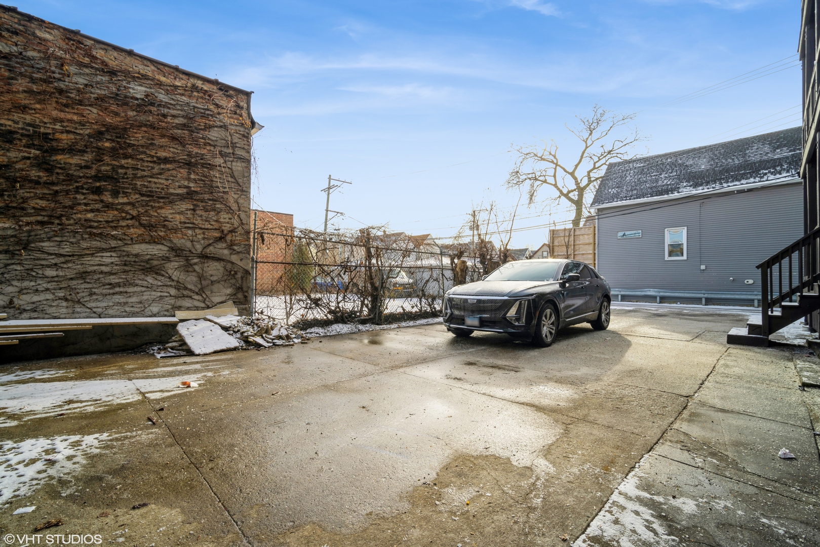 3025 W Irving Park Rd Property Photo 14