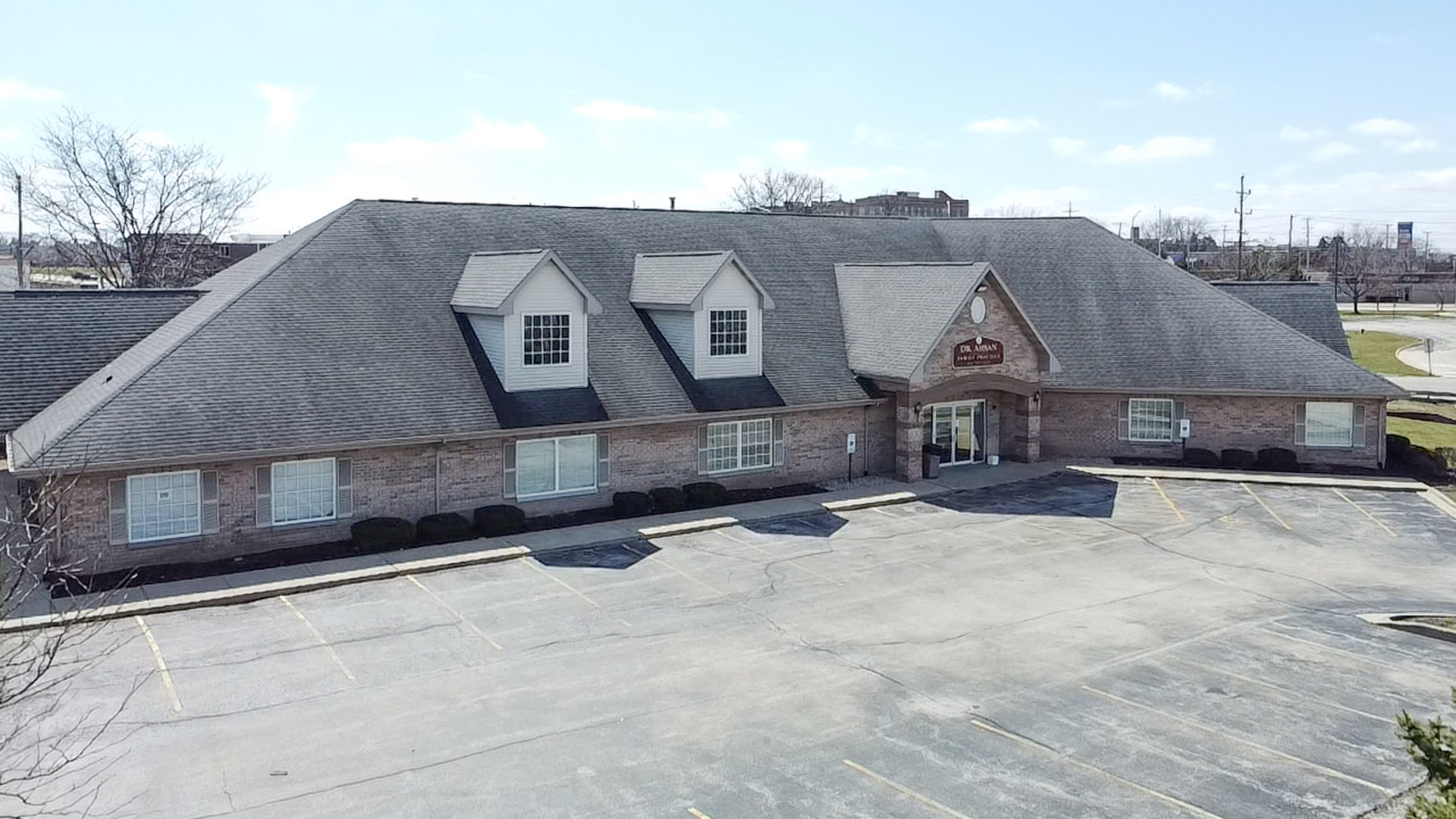 1640 Willow Circle Dr Property Photo 9