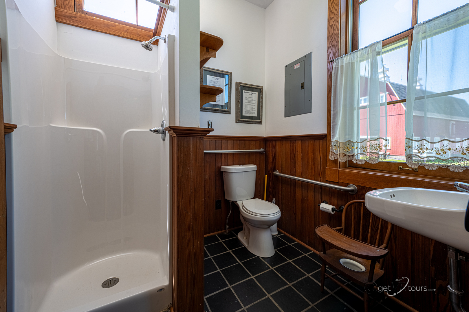 8585 S Derinda Road Property Photo 27