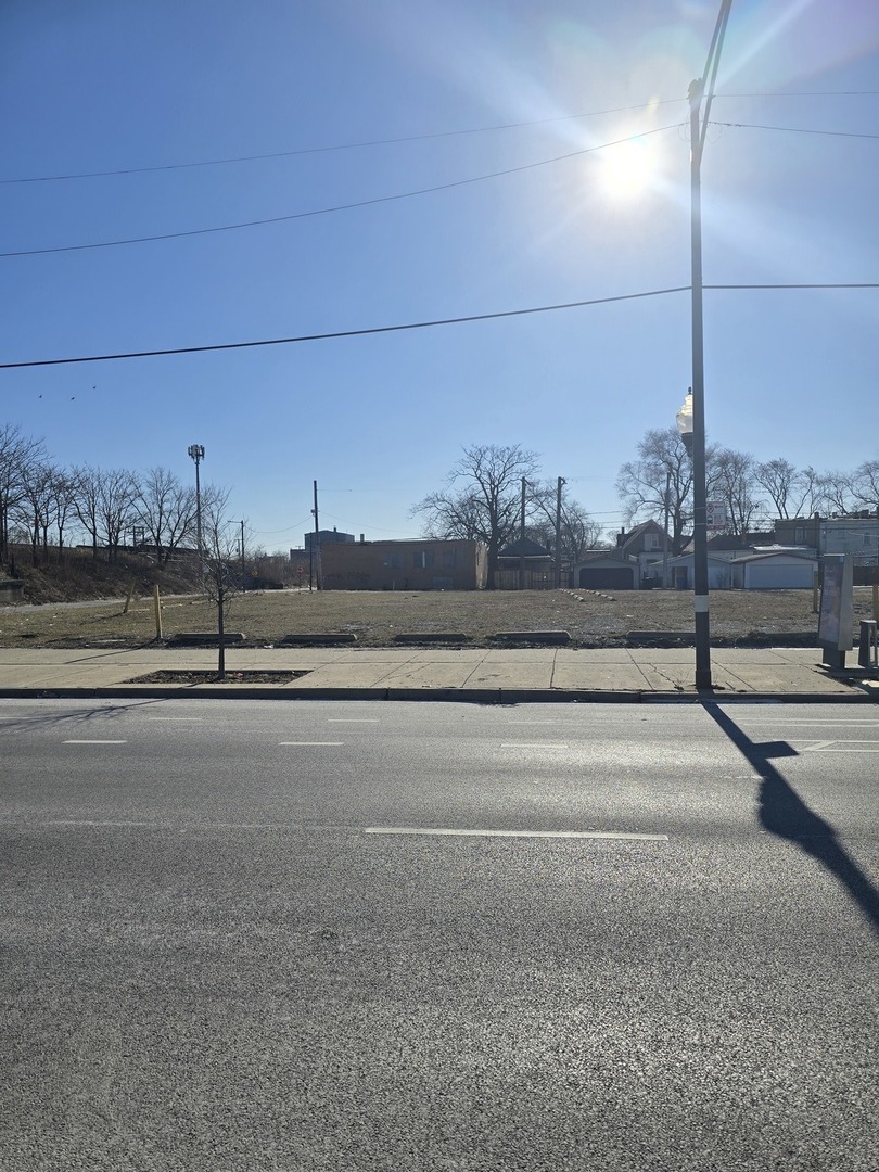 4607 W Madison Street Property Photo 1