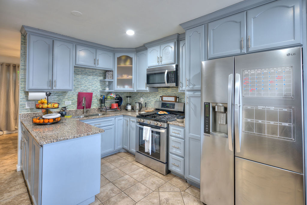 330 Hoxie Avenue Property Photo 6