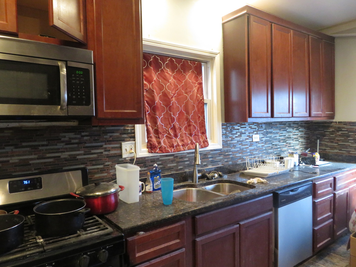 7749 S Green Street Property Photo 2