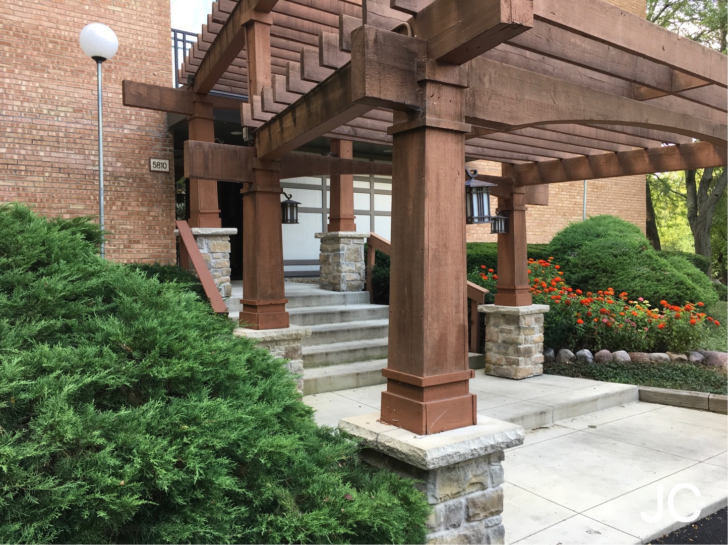 Four Lakes Village Real Estate Listings Main Image