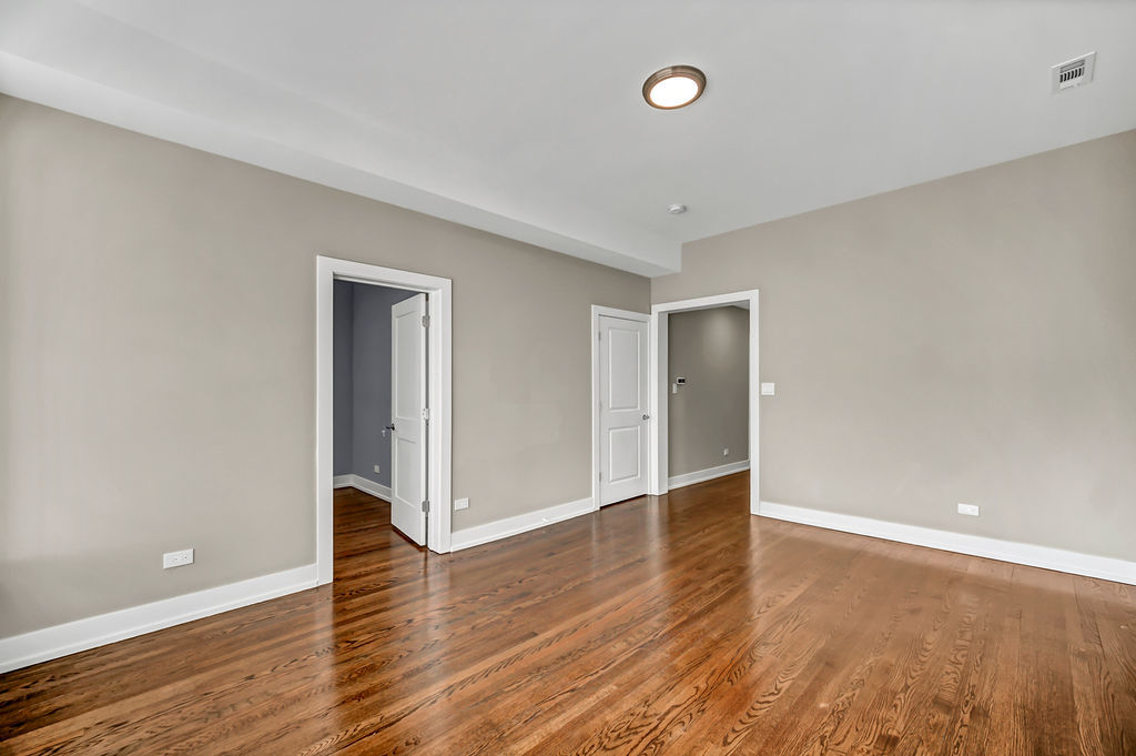 4714 N Talman Avenue Property Photo 28