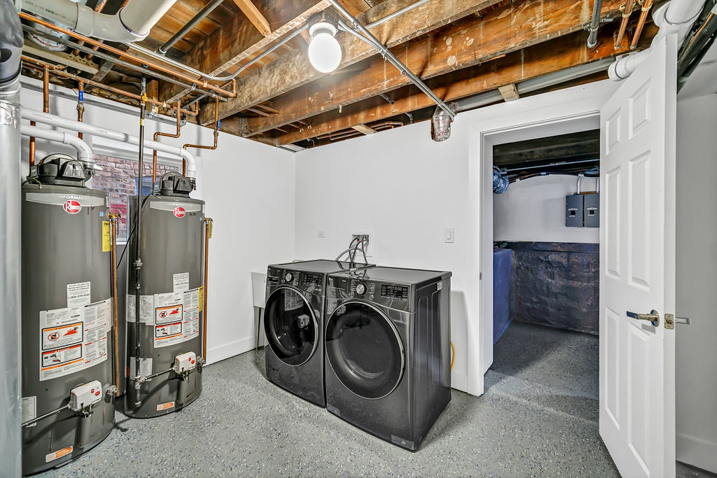 4714 N Talman Avenue Property Photo 35