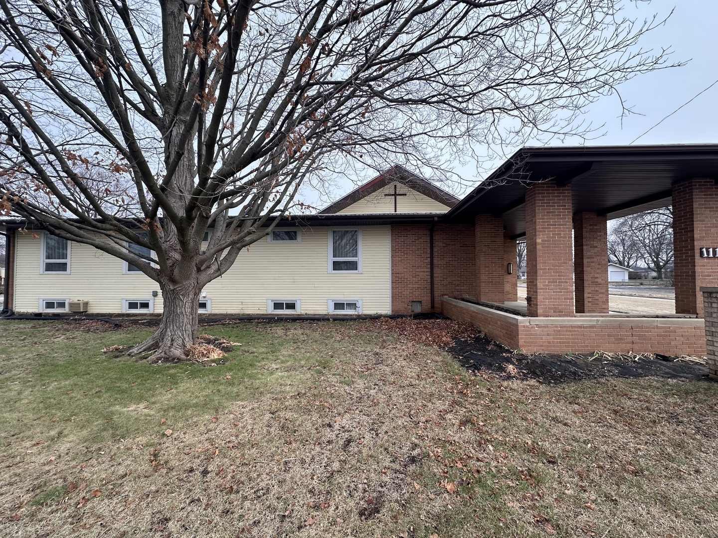 1119 10th Ave Property Photo 9