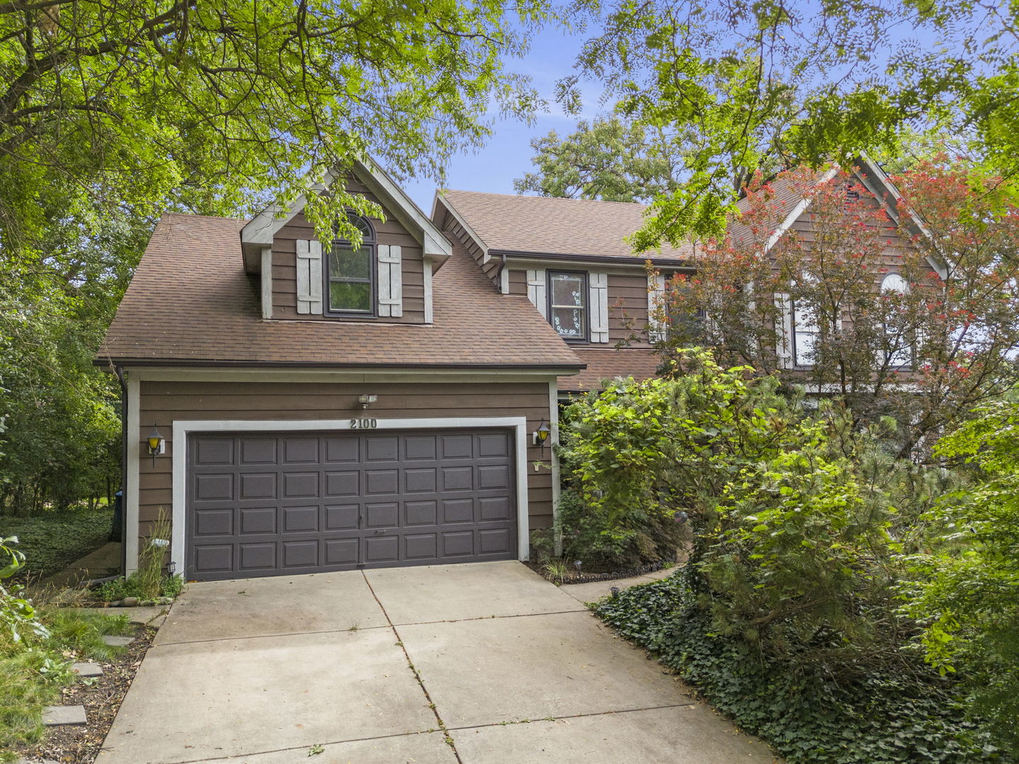 2100 Oak Hill Drive Property Photo