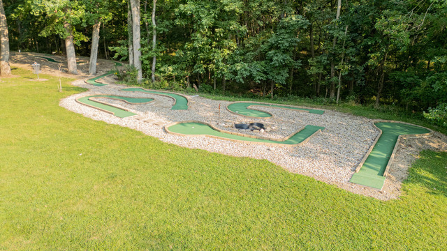 49 Timberlane Dr Property Photo 8