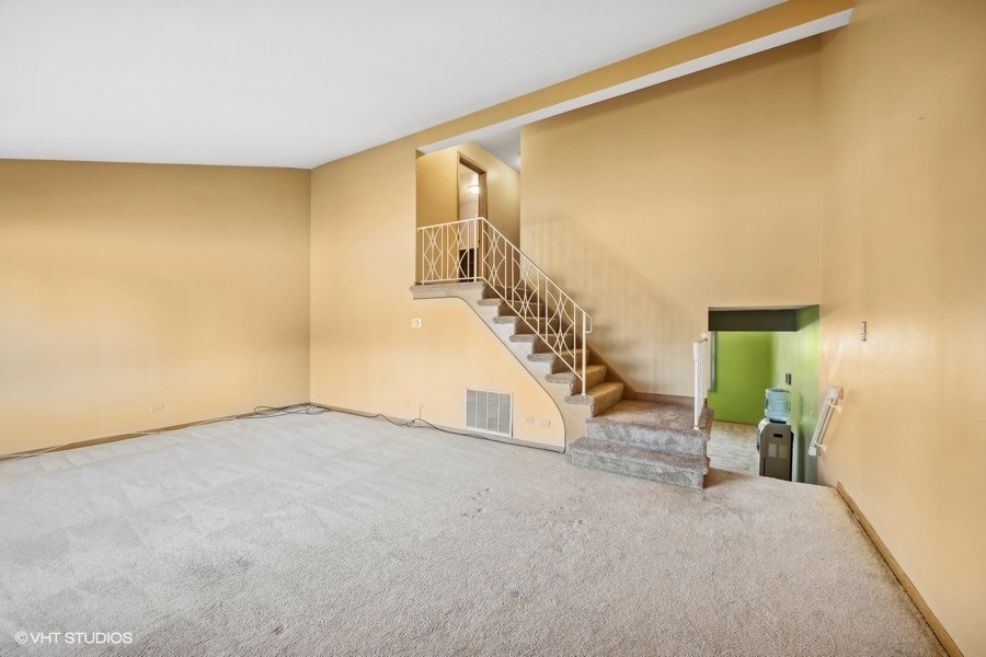 1245 S Mannheim Road Property Photo 8