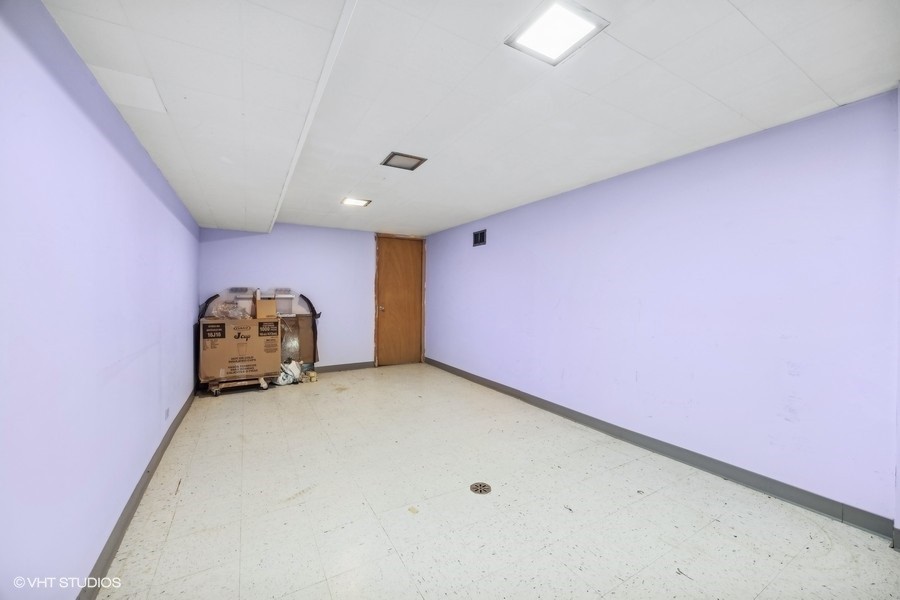 1245 S Mannheim Road Property Photo 19
