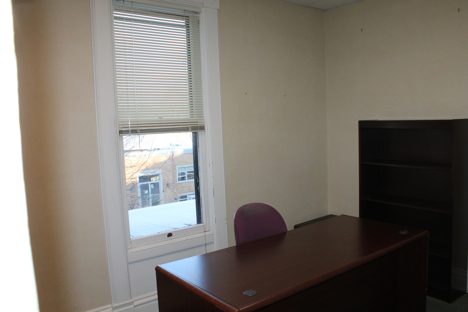 215 Fulton St Property Photo 9