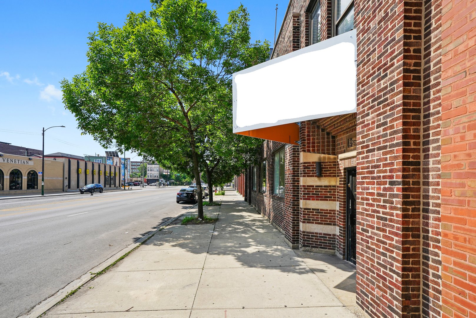 526 N Western Avenue Property Photo 3