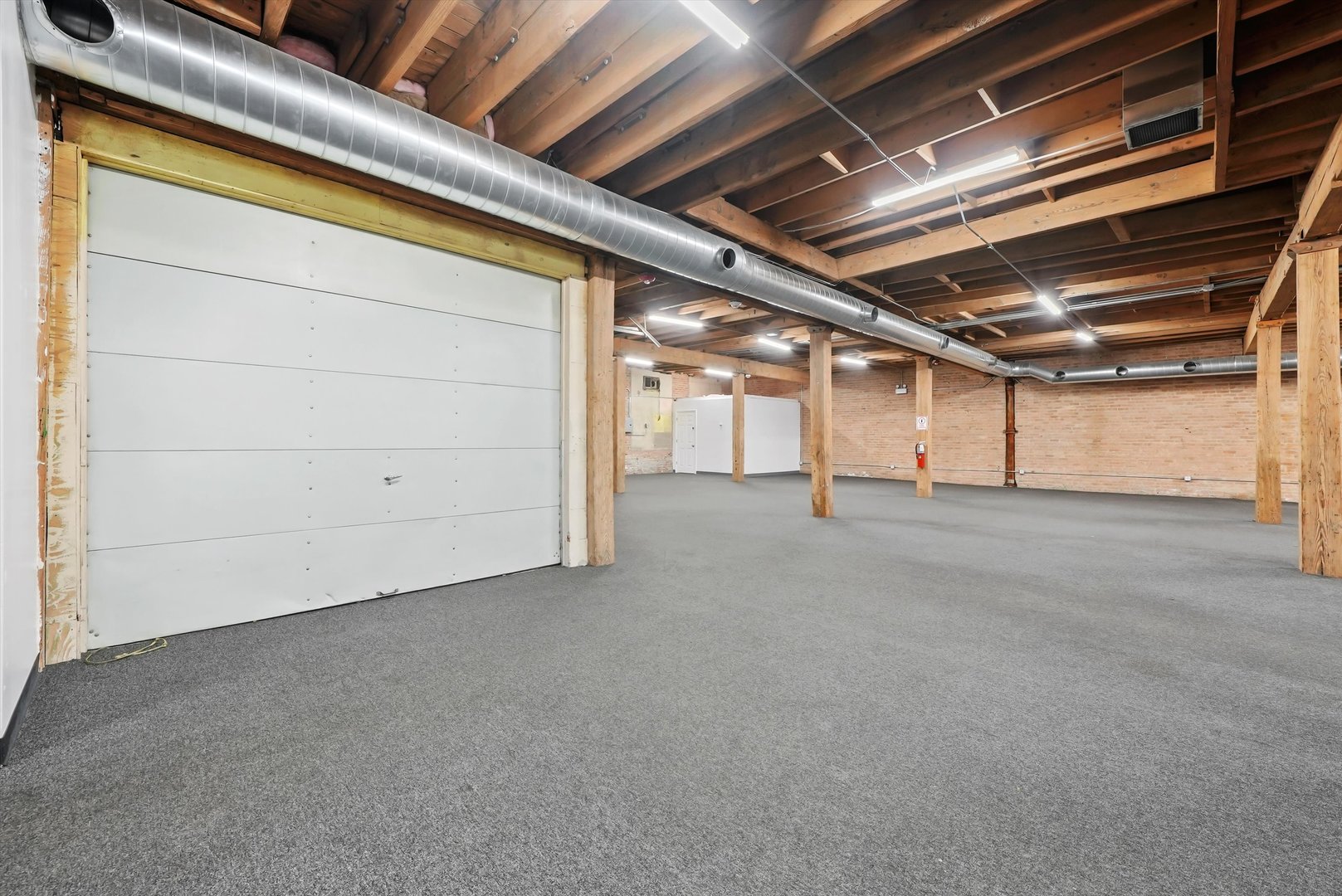 526 N Western Avenue Property Photo 20