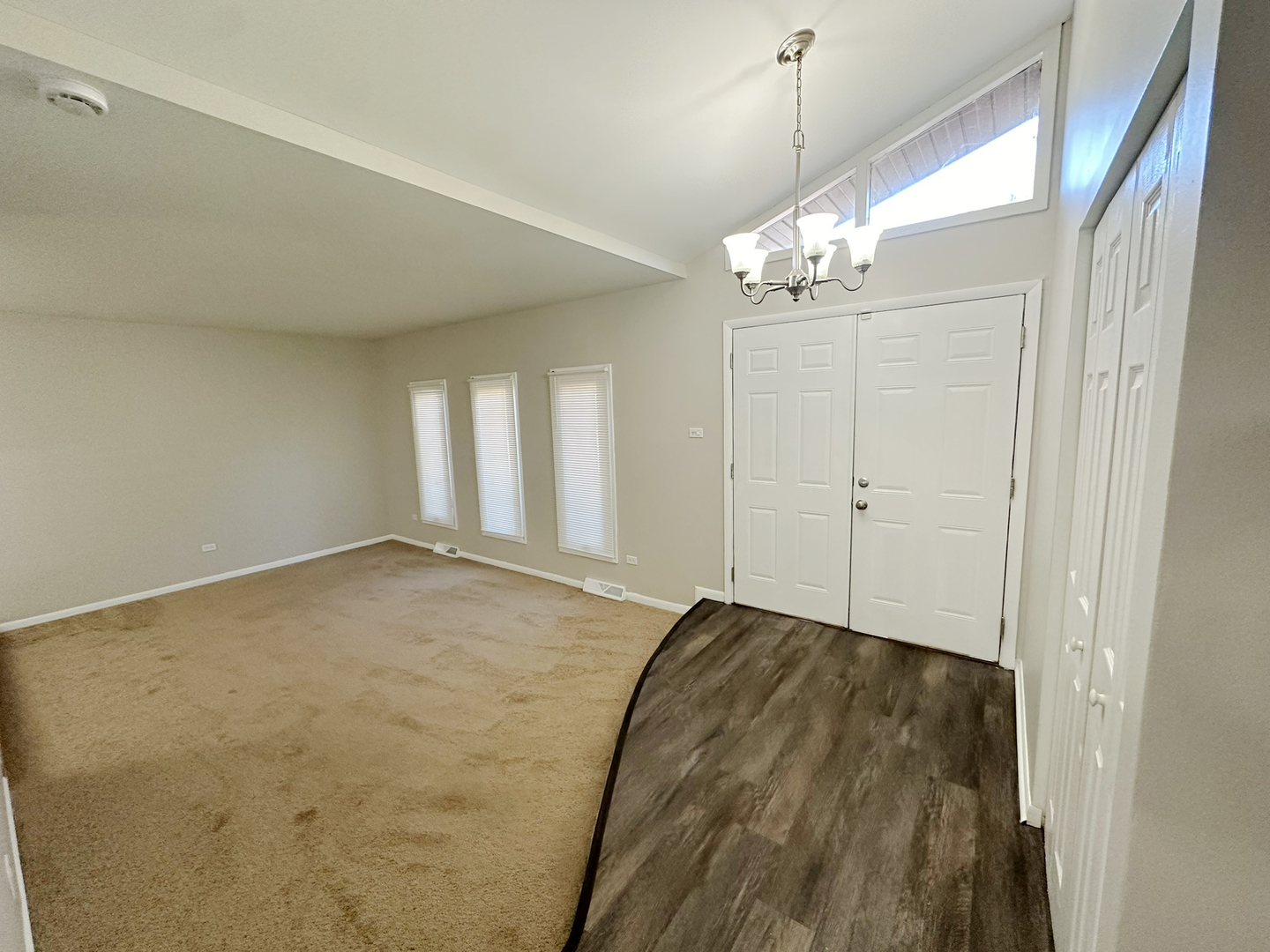 439 S Minerva Avenue Property Photo 3