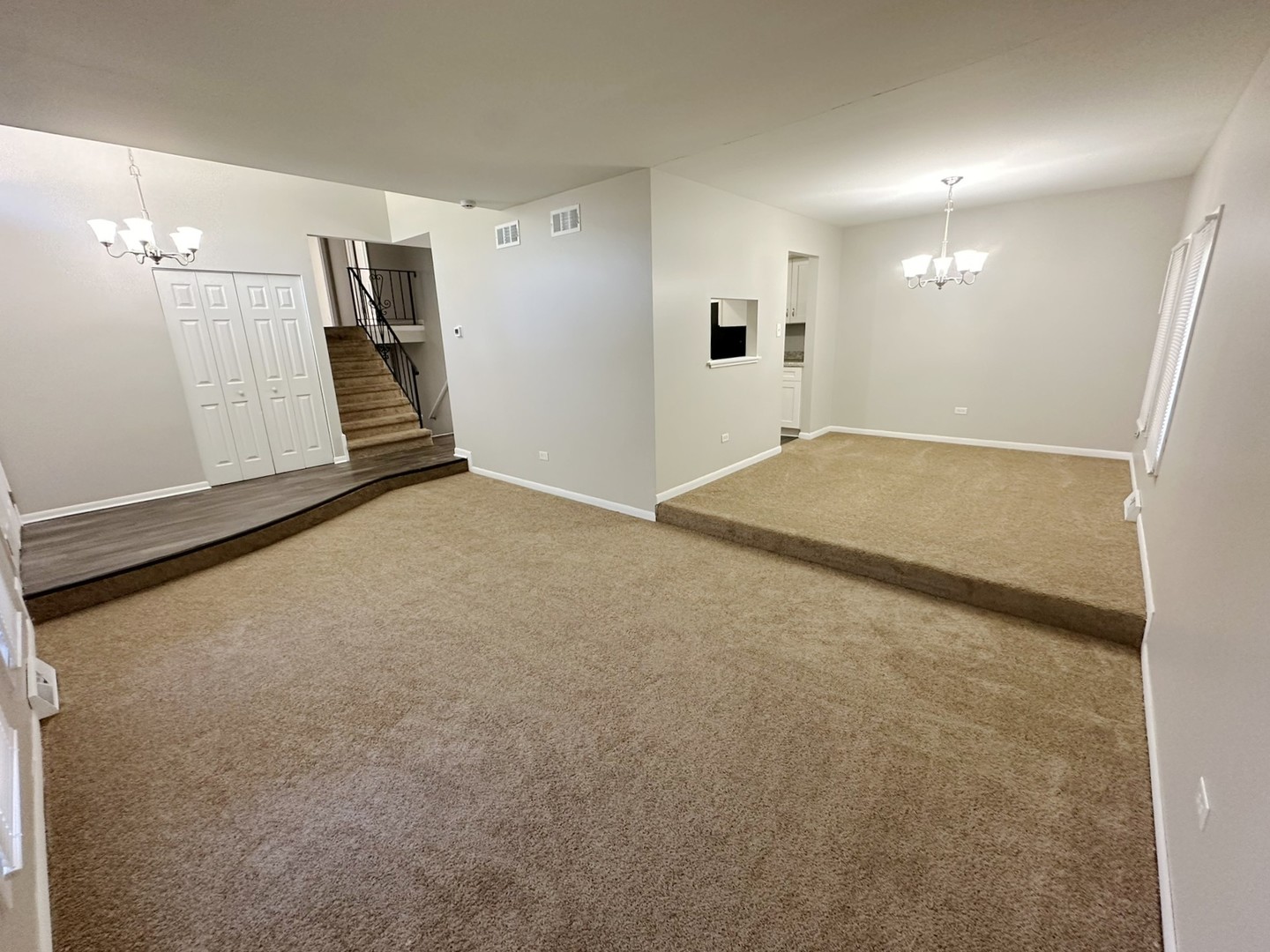439 S Minerva Avenue Property Photo 5