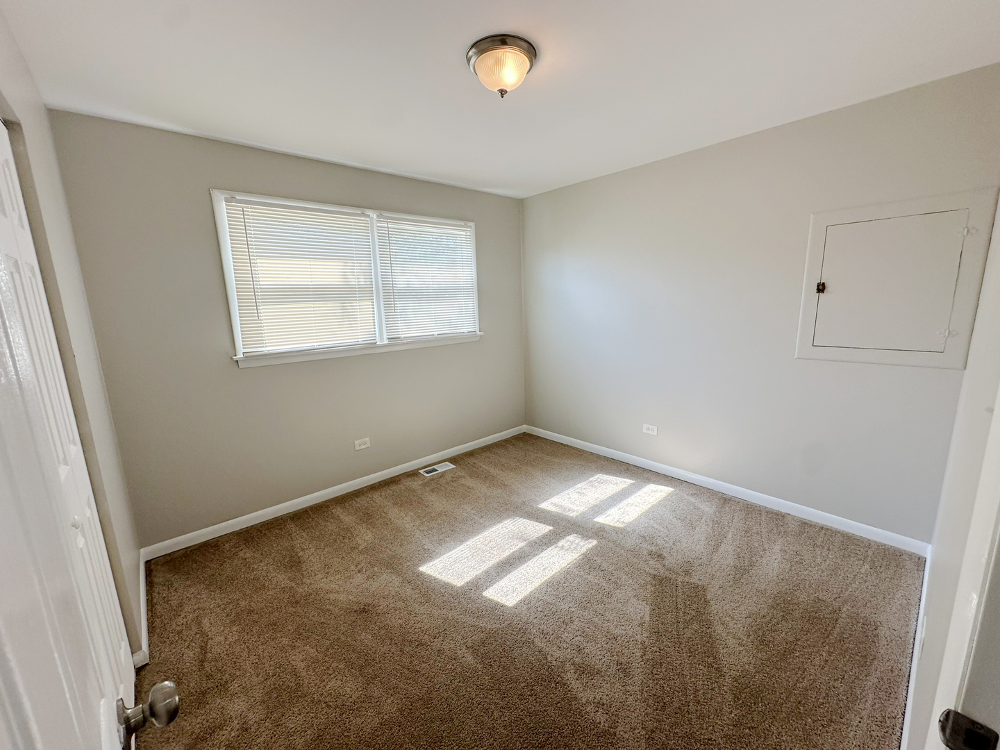 439 S Minerva Avenue Property Photo 20