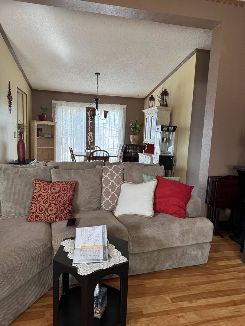5492 Heartwood Lane Property Photo 4