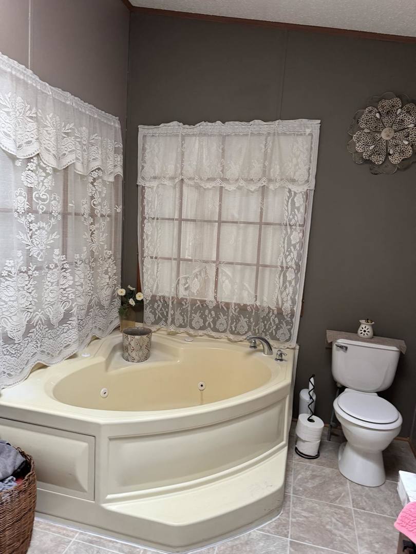 5492 Heartwood Lane Property Photo 12