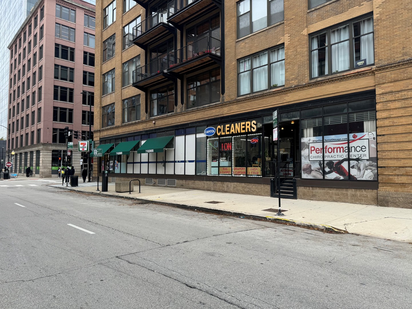 310 S Desplaines St Property Photo 2