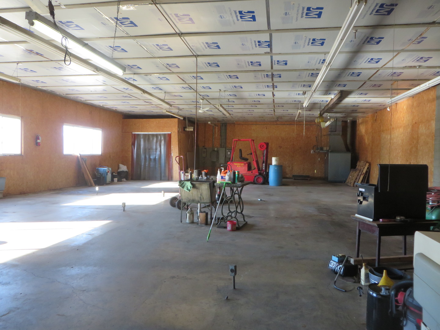 110 W River Street Property Photo 5