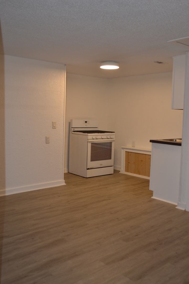 414 4th Avenue A Property Photo 3