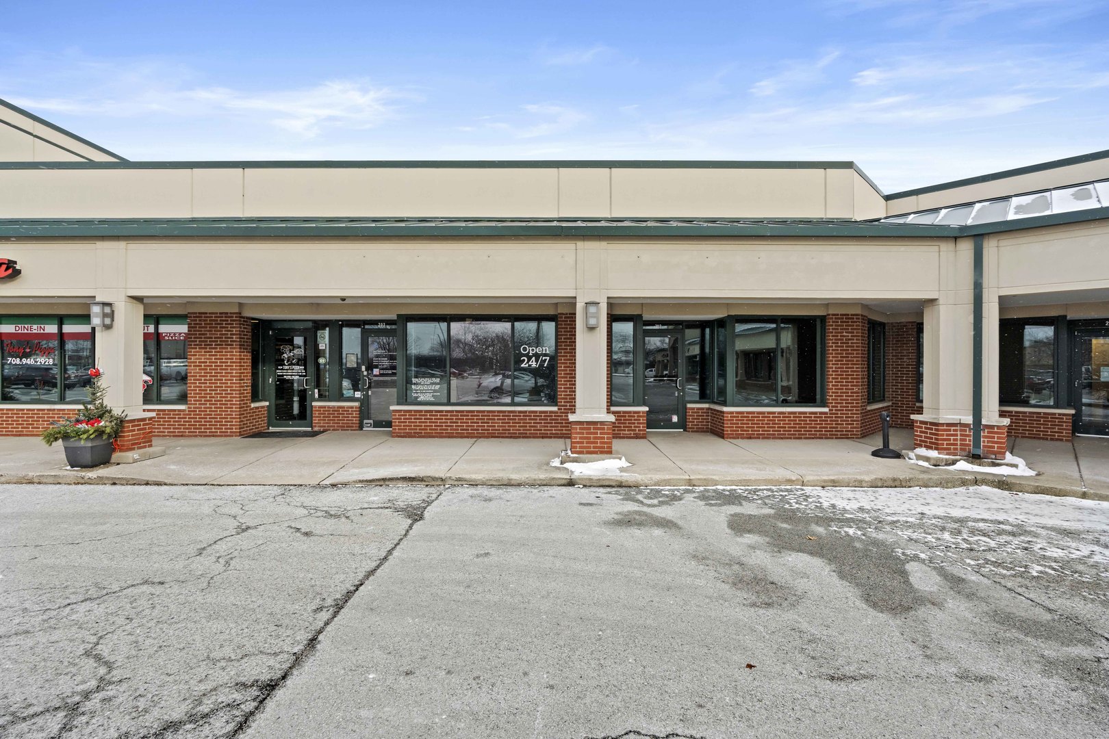 1111 Dixie Highway 202-203 Property Photo