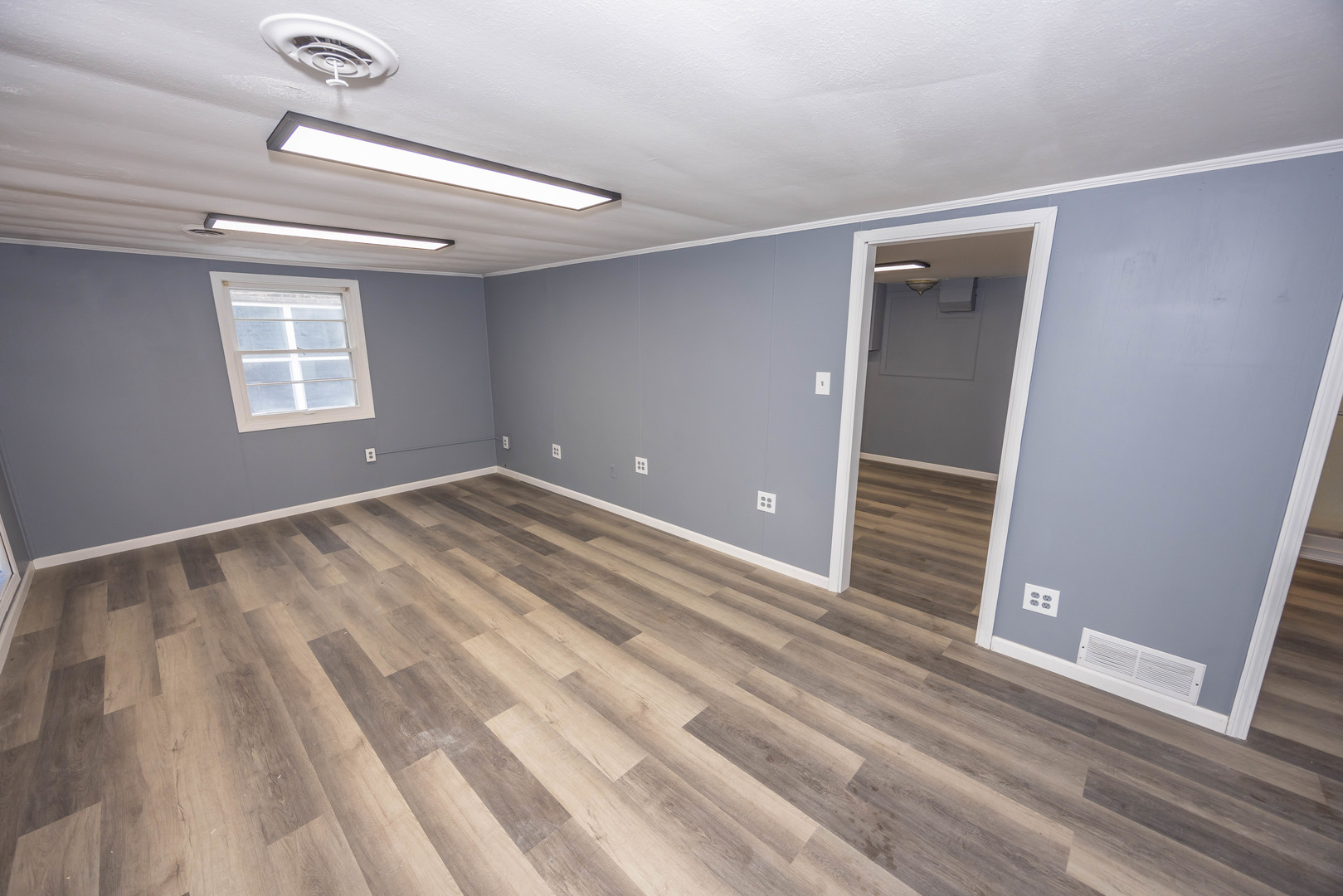 2016 Plainfield Rd Property Photo 3