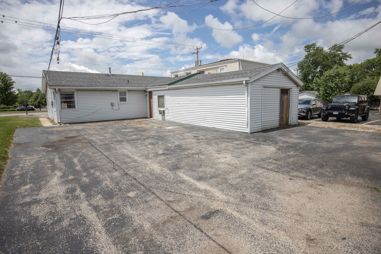 2016 Plainfield Rd Property Photo 11