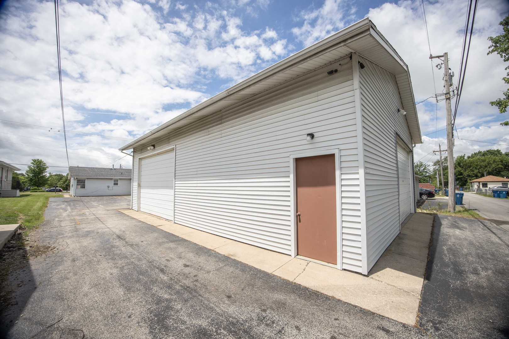 2016 Plainfield Rd Property Photo 14