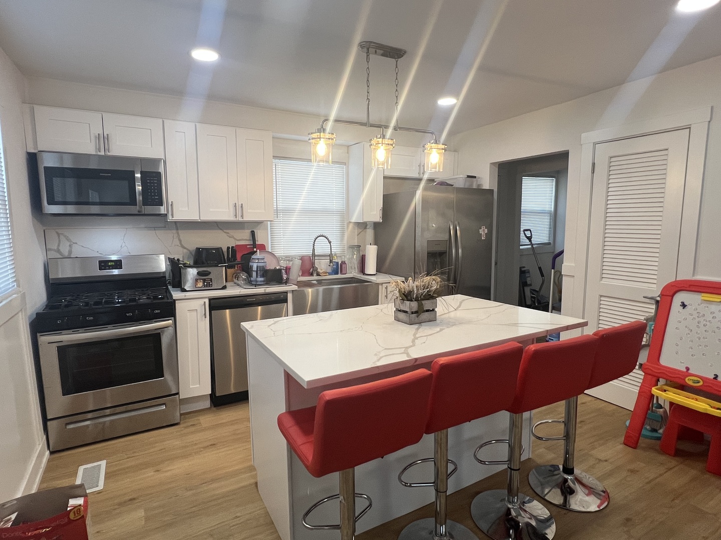 16529 Green Street Property Photo 4