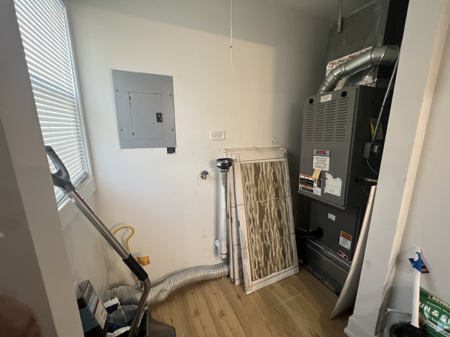 16529 Green Street Property Photo 11