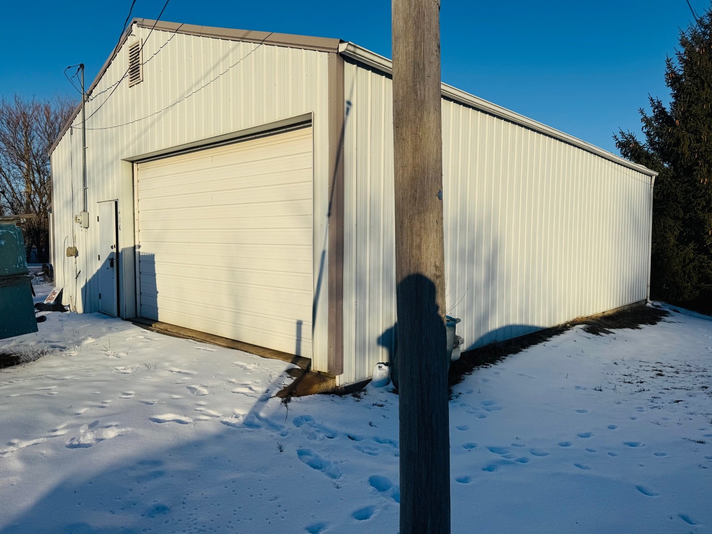 410 Pickett St Property Photo 2