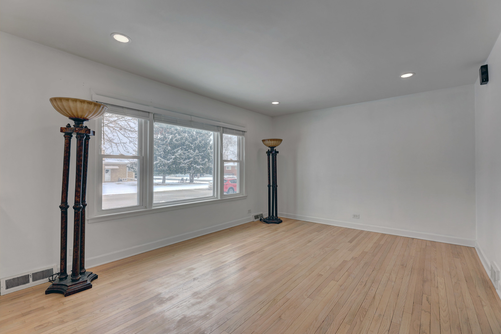 5036 Saint Paul Court Property Photo 7