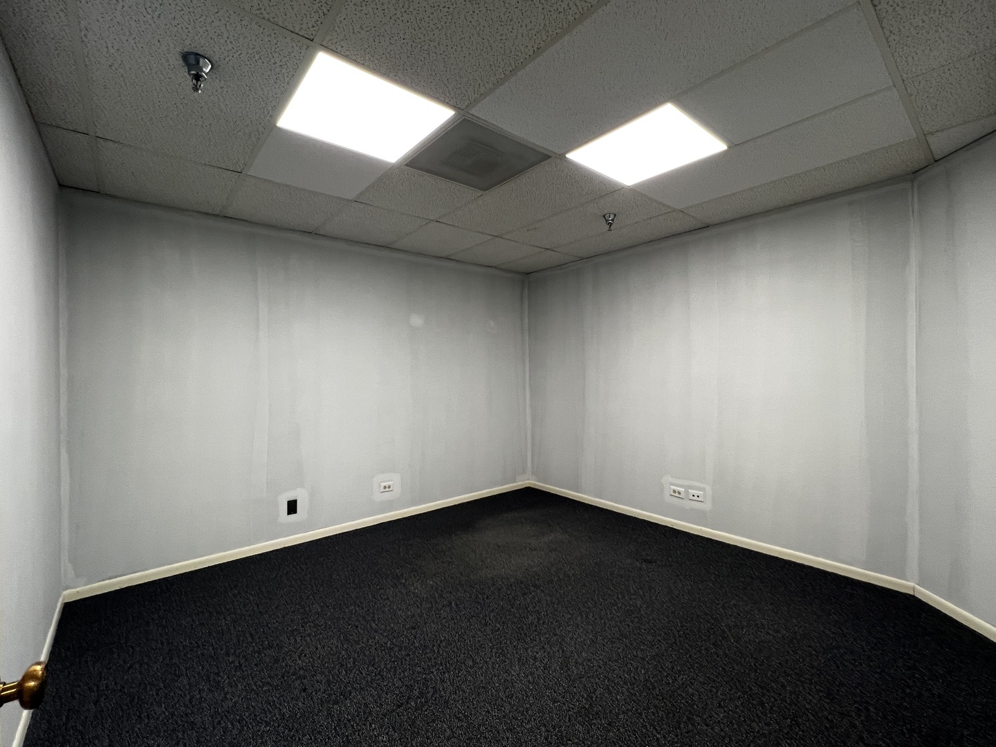 9944 S Roberts Road 201 Property Photo 6