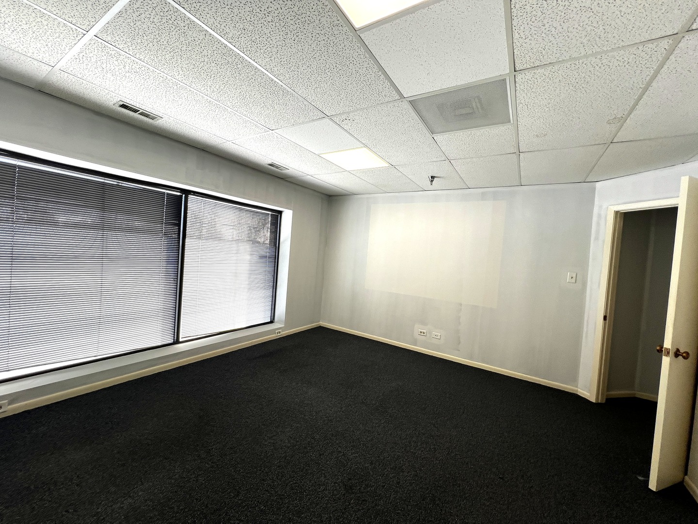 9944 S Roberts Road 201 Property Photo 10