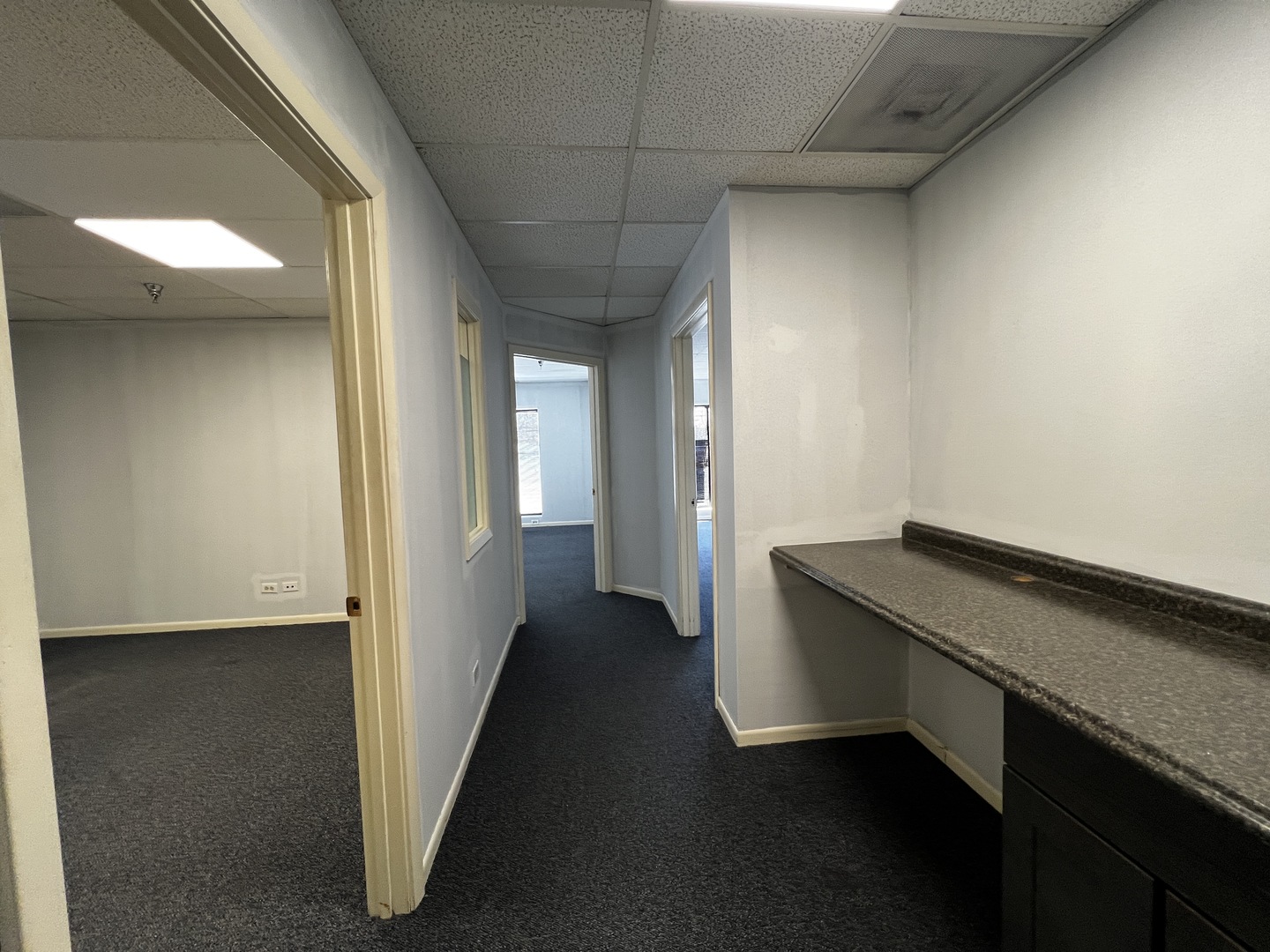 9944 S Roberts Road 201 Property Photo 12