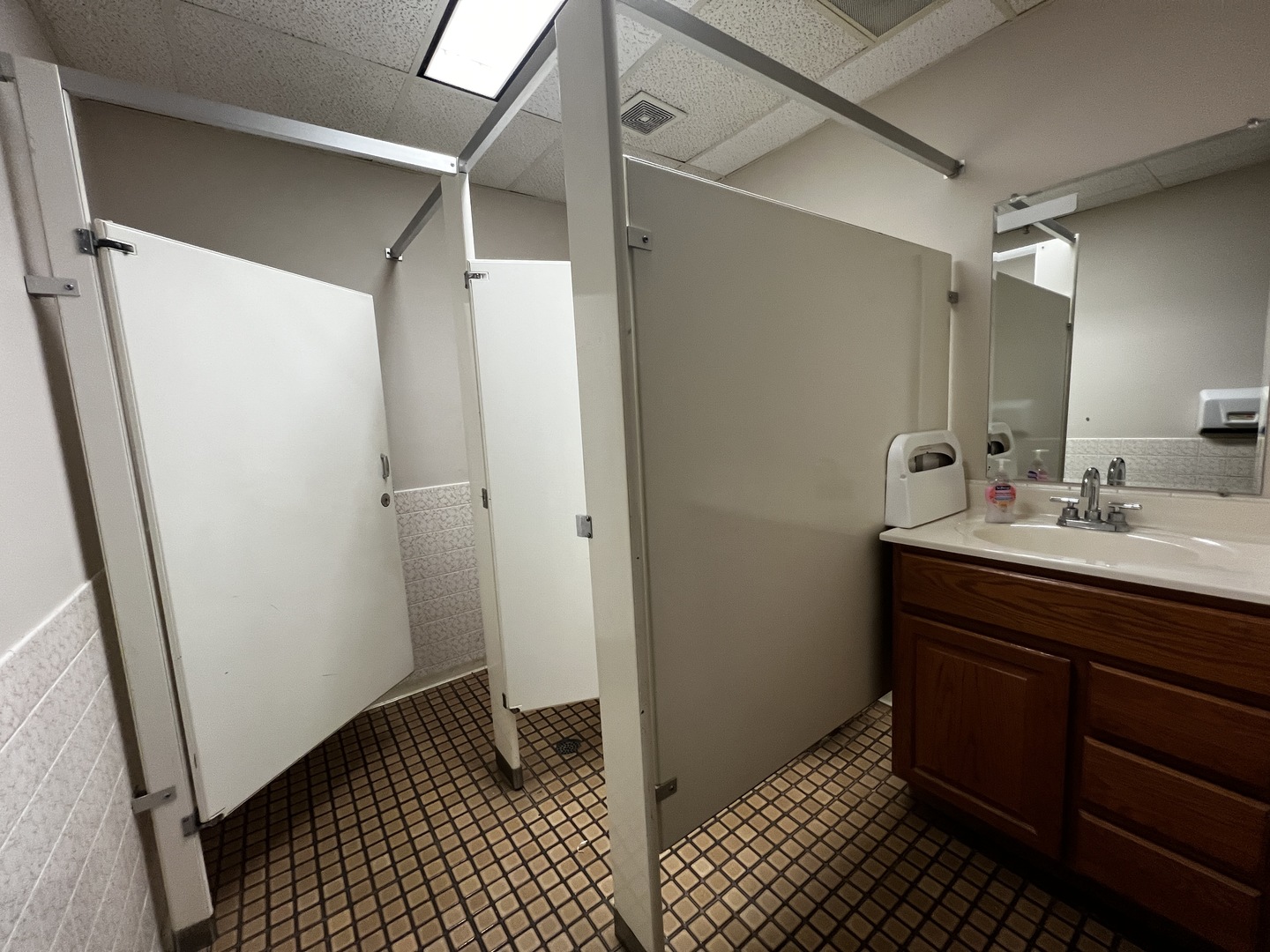 9944 S Roberts Road 201 Property Photo 15