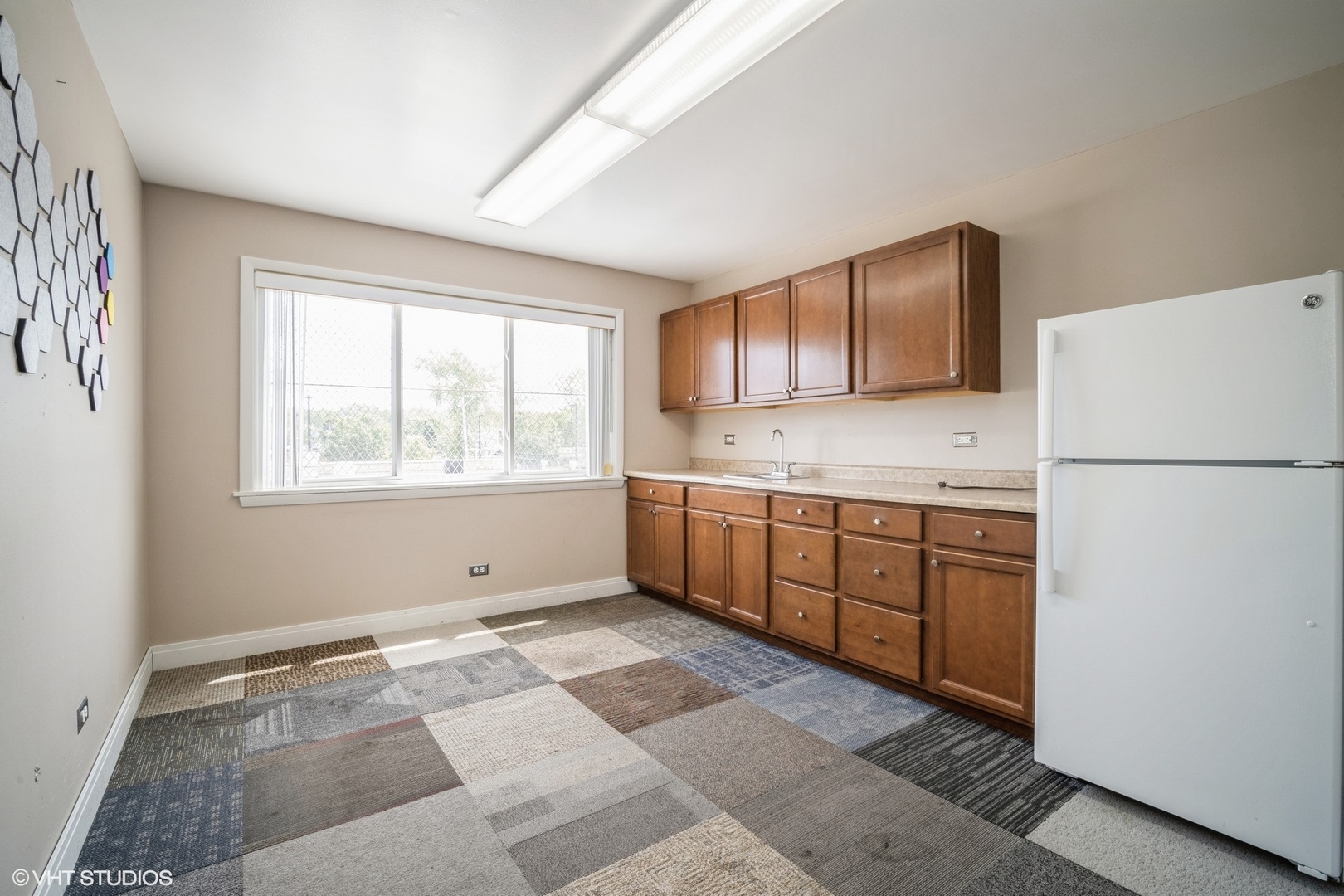 8755 Trumbull Ave Property Photo 13
