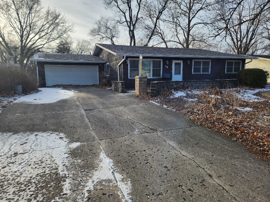 15 Seneca Drive Property Photo