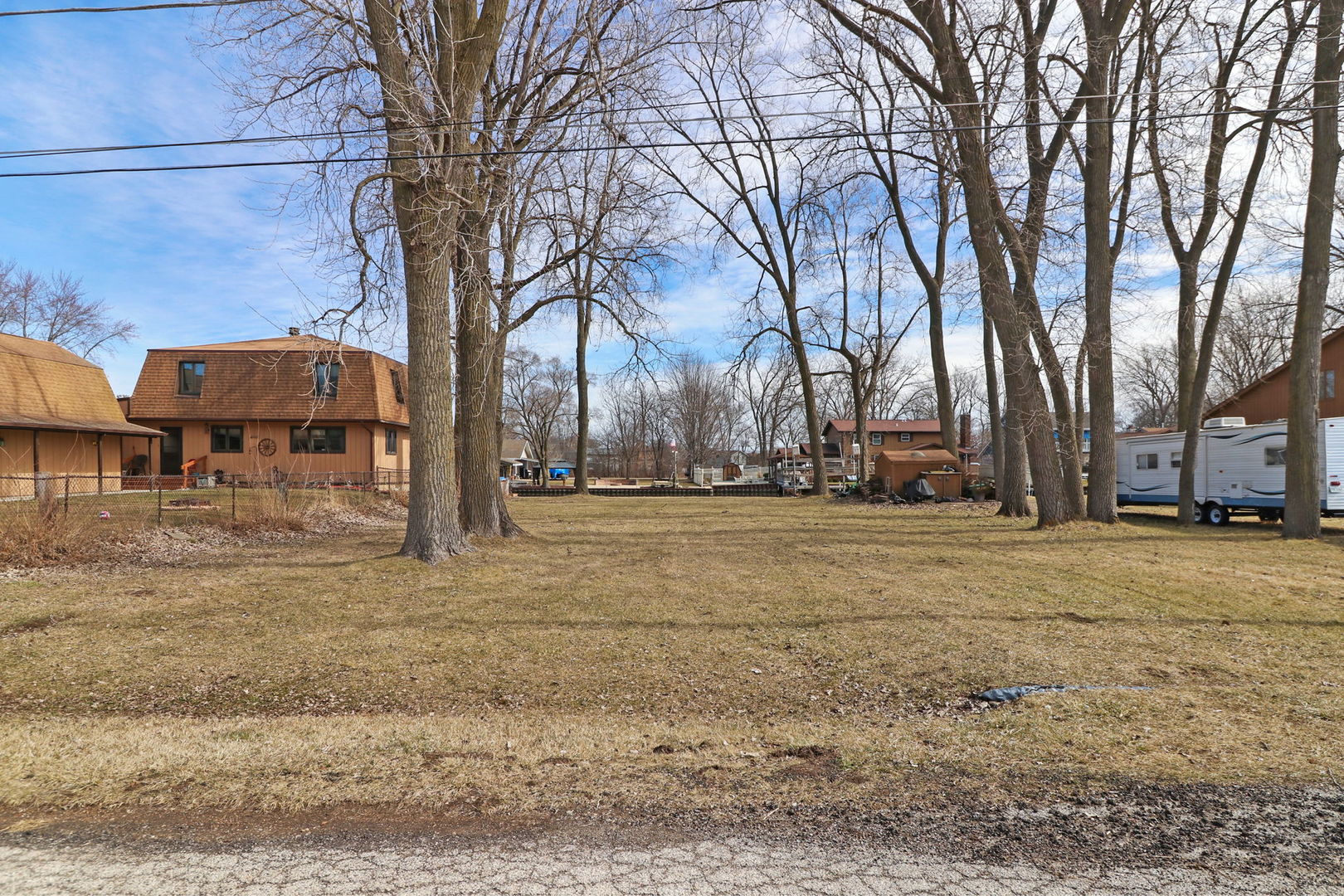 609 Monterrey Ter Property Photo 6
