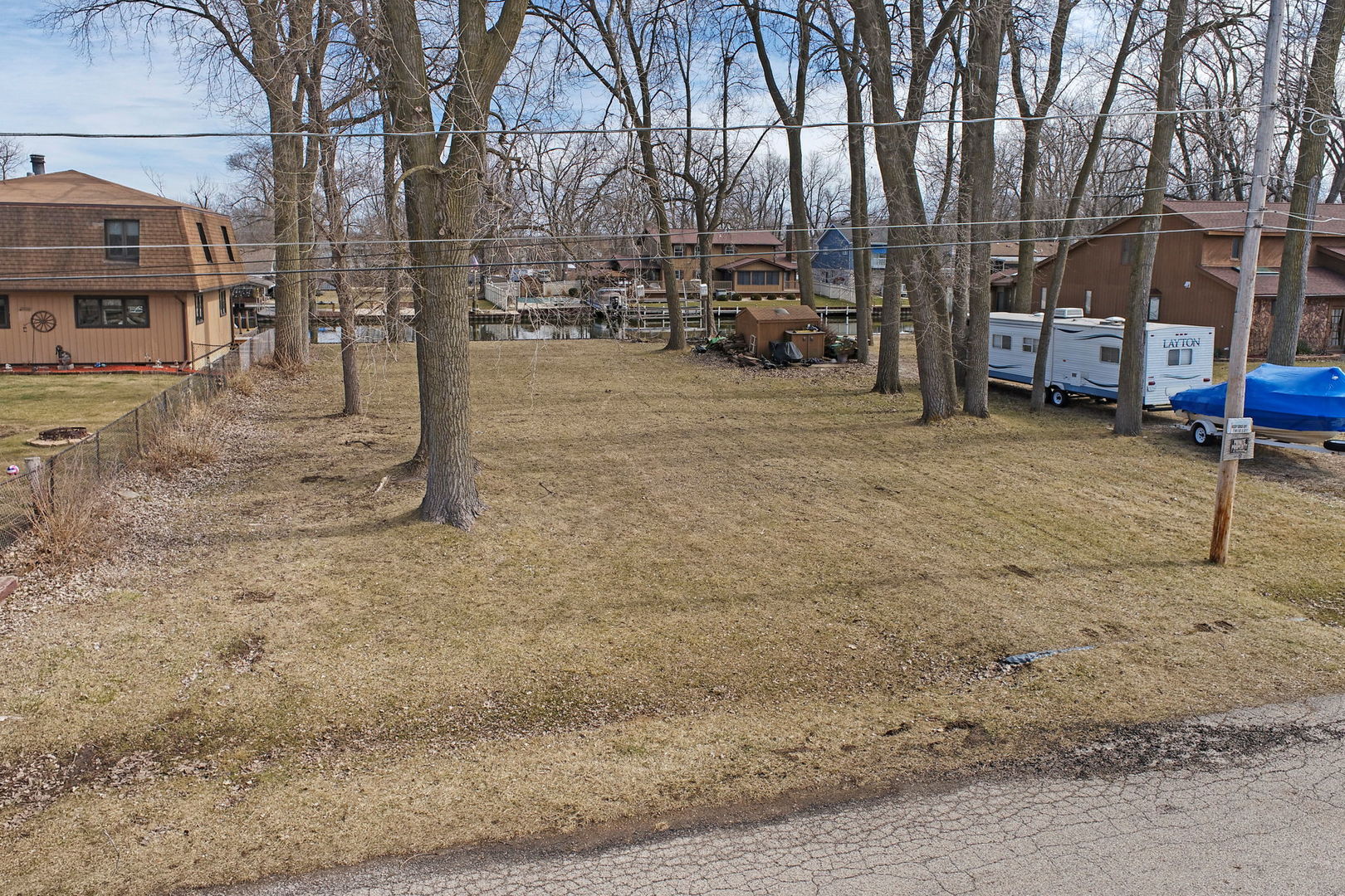 609 Monterrey Ter Property Photo 7