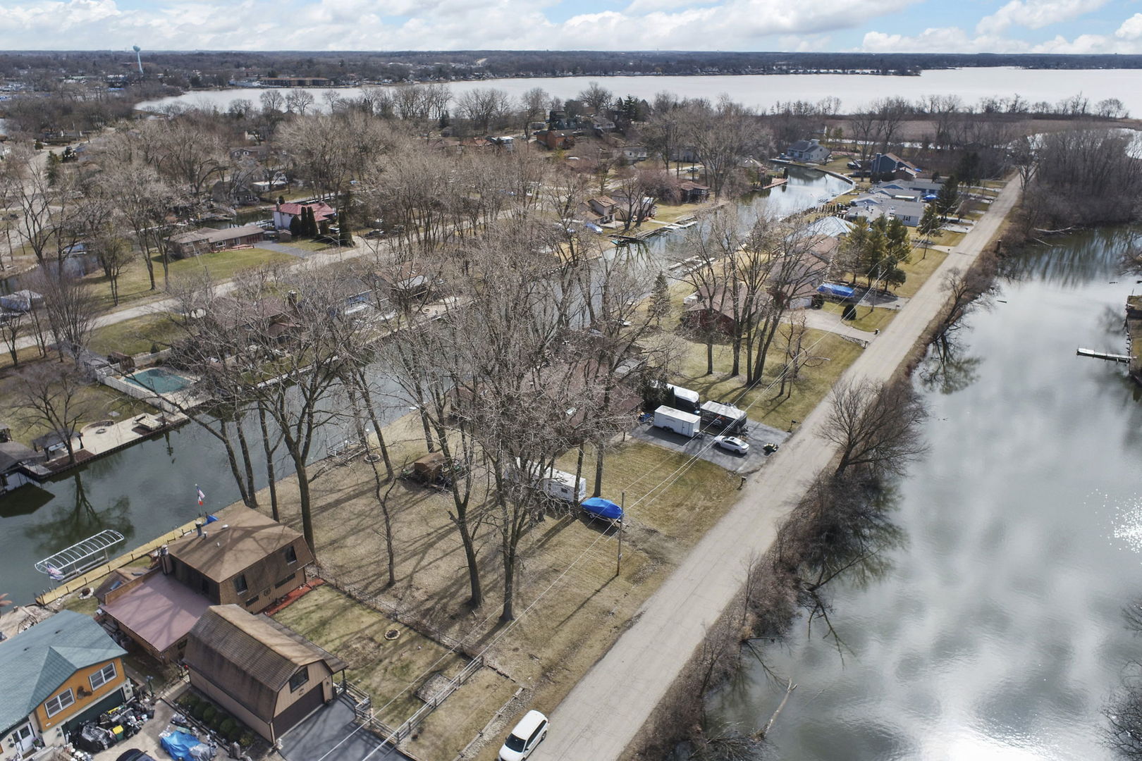 609 Monterrey Ter Property Photo 8