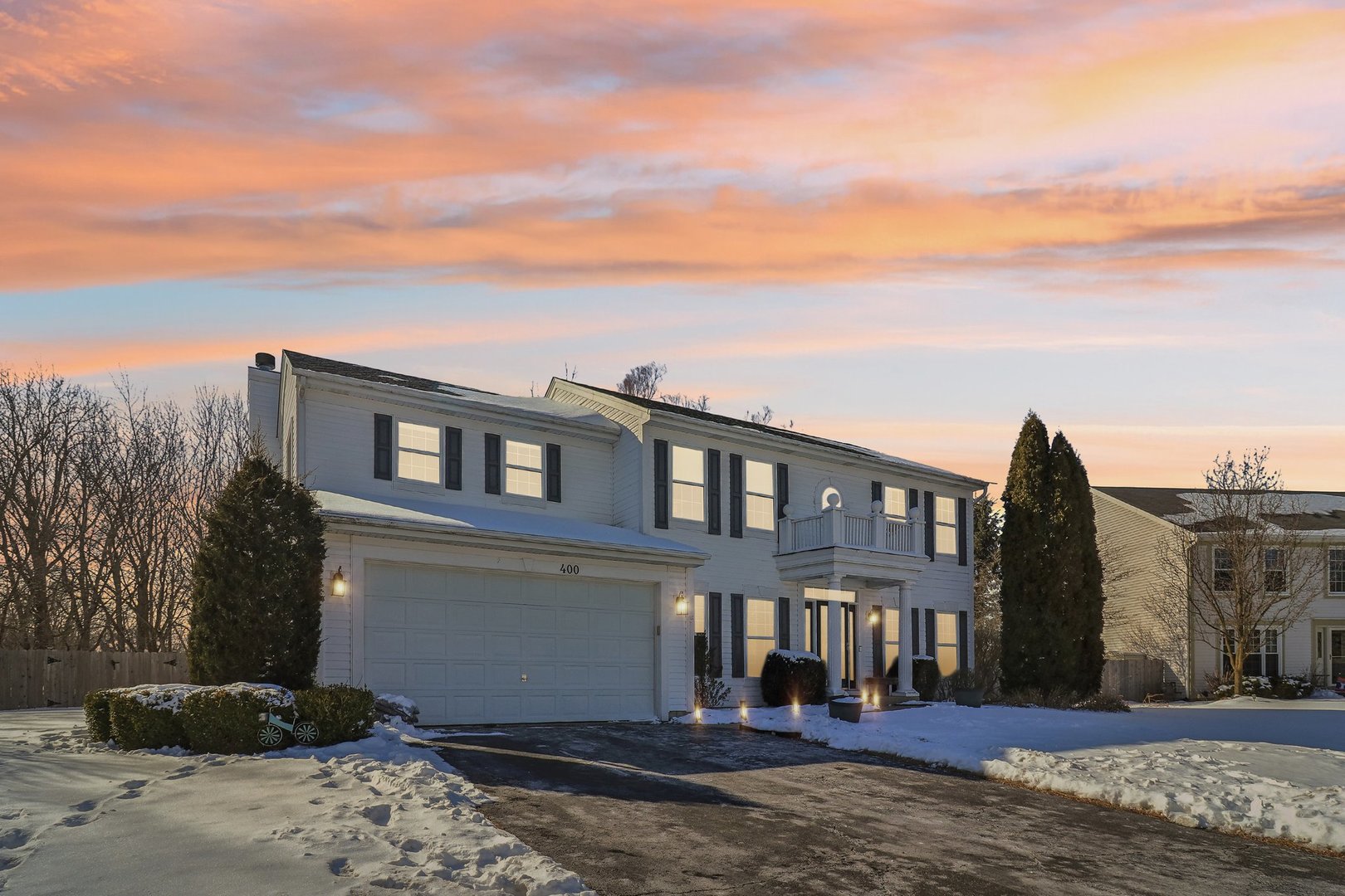 400 Oak Grove Circle Property Photo