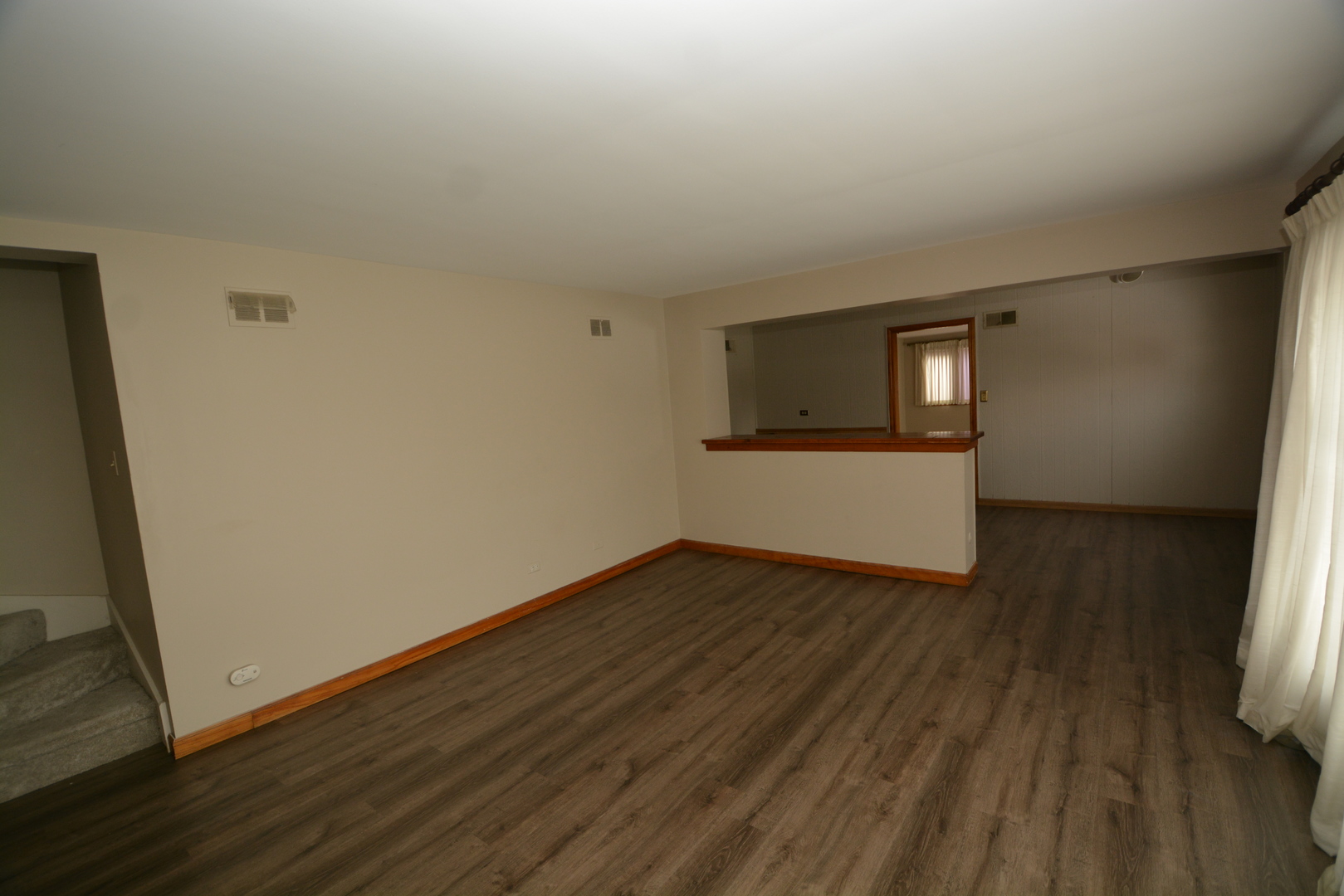 819 N 17th Avenue Property Photo 6