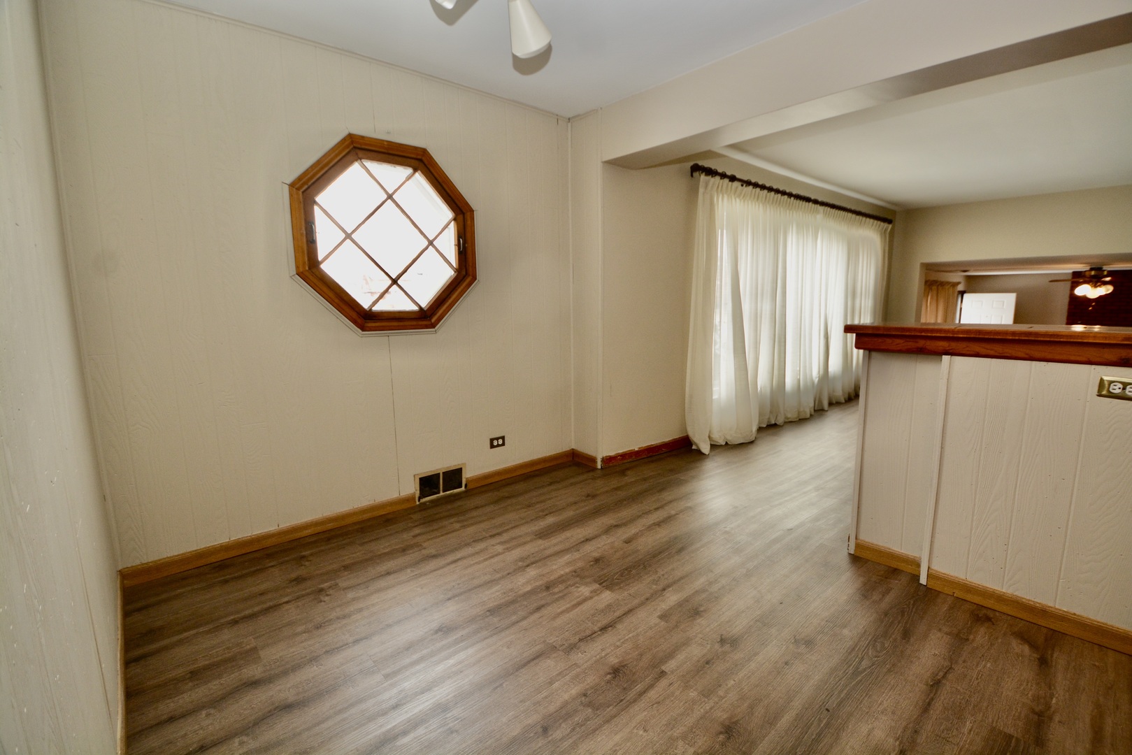 819 N 17th Avenue Property Photo 15