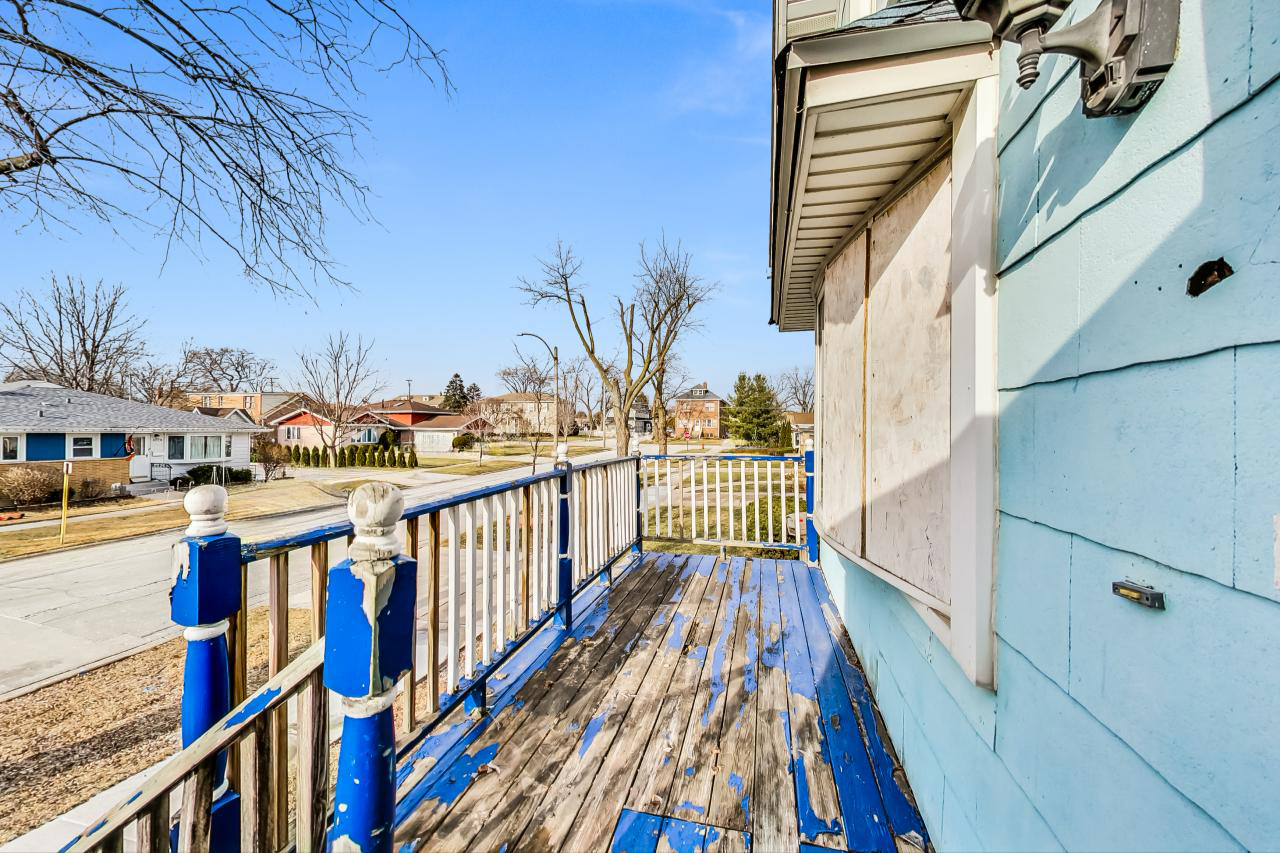 4531 Pulaski Avenue Property Photo 4